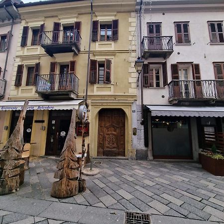 La Taverna In Centro Citta Aoste Extérieur photo